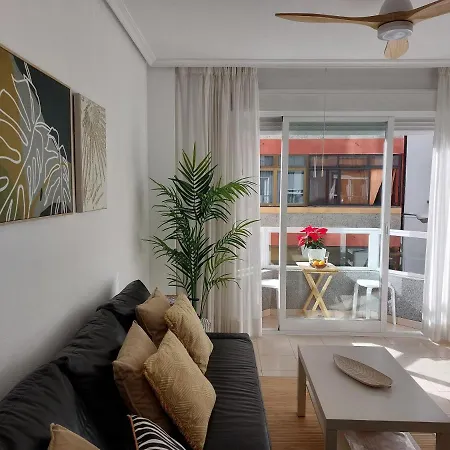 Agua De Abril Las Canteras ¡en Un Minuto En El Mar! Ideal Descansar/teletrabajar Apartamento